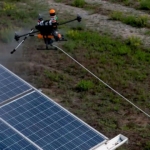 Drone panneaux solaires nettoyage 1
