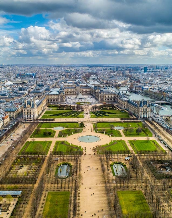 Jardin des tuileries et Louvre